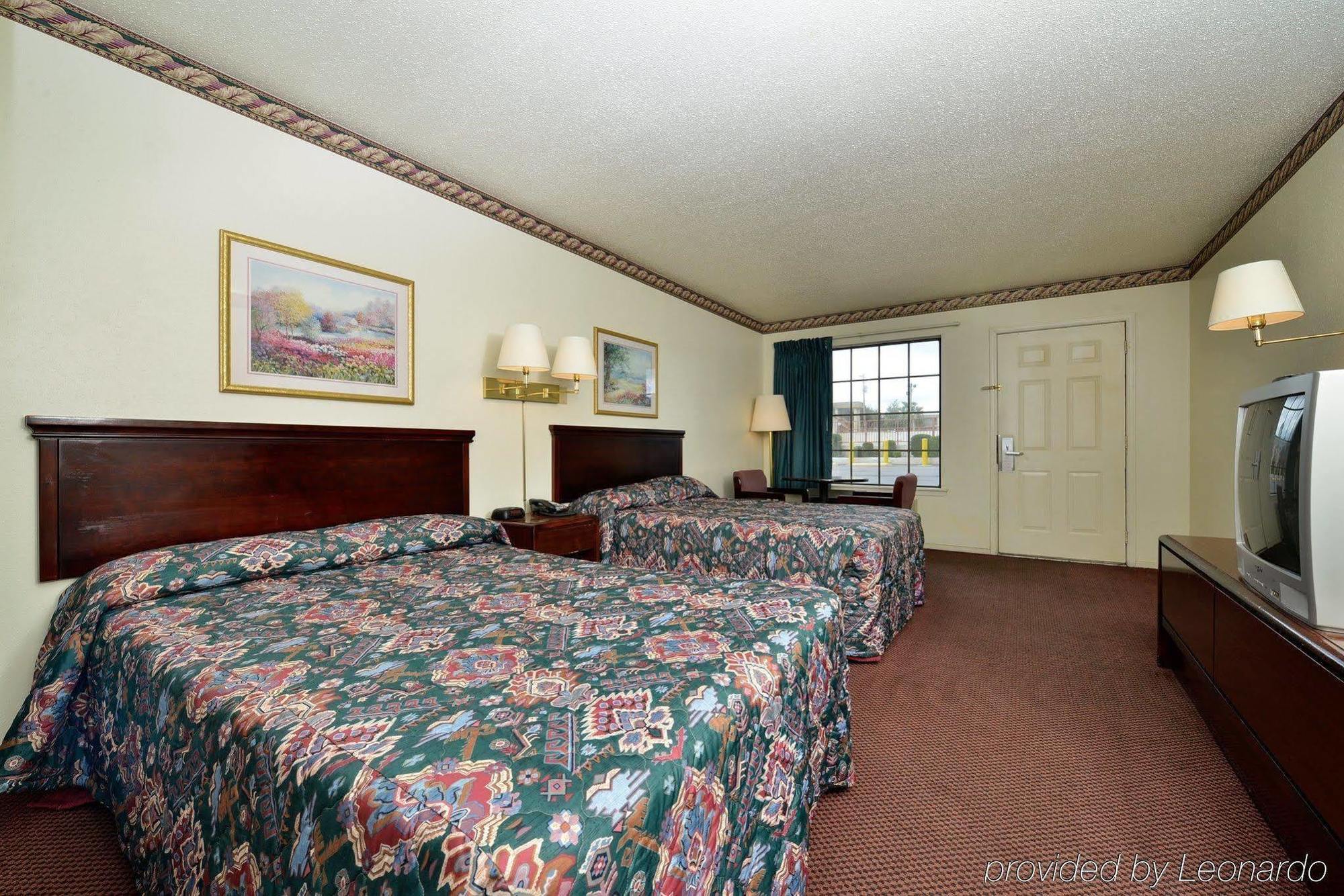 Americas Best Value Inn & Suites Расселвілль Екстер'єр фото