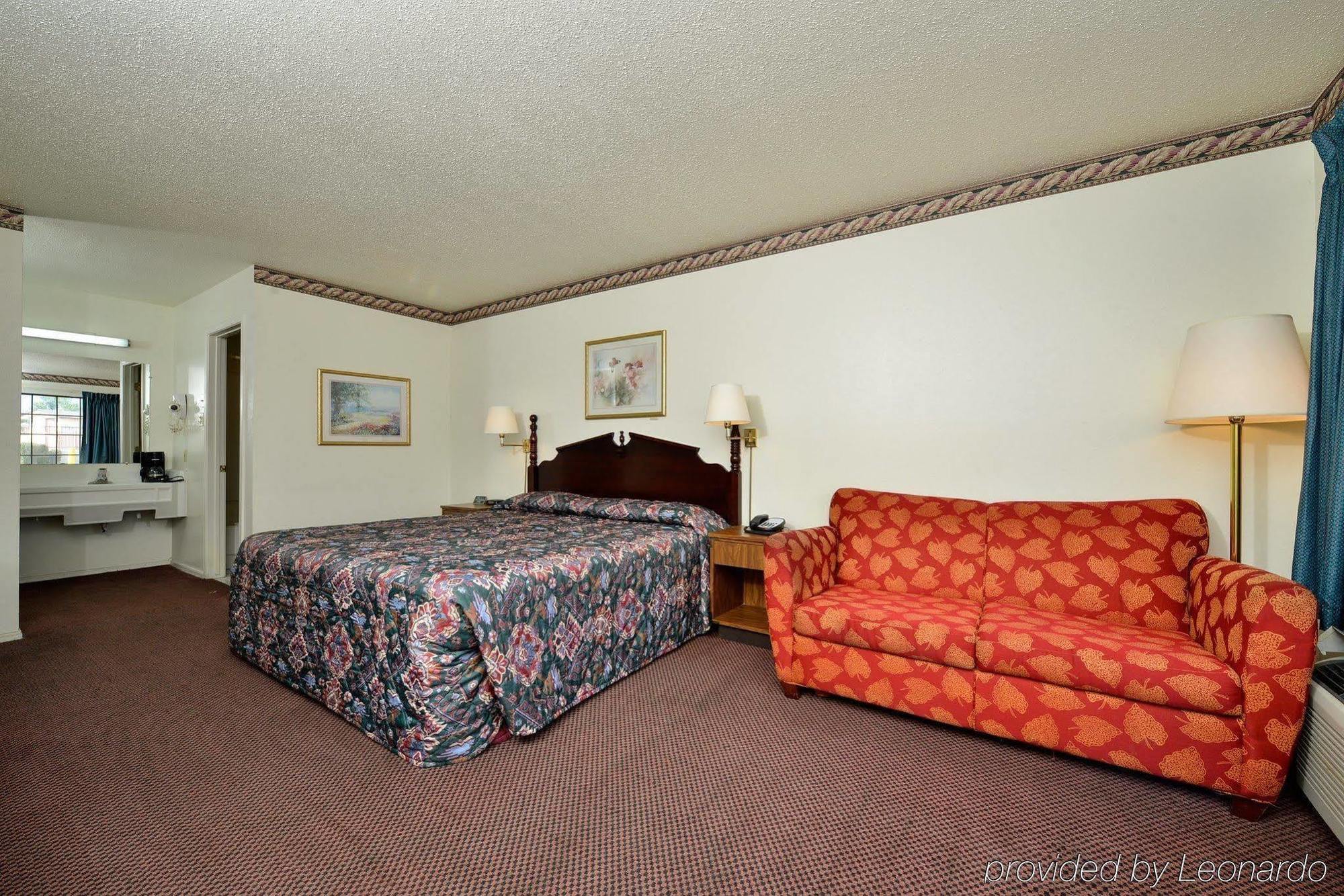 Americas Best Value Inn & Suites Расселвілль Екстер'єр фото